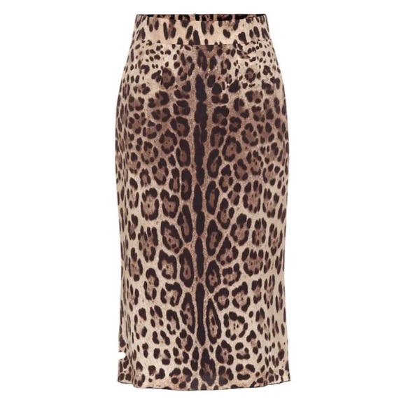 Dolce & Gabbana leopard print silk skirt. - Picture 1 of 7